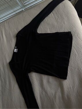 TNA Homestretch Classic Black Long Sleeve Scoop Neck Top